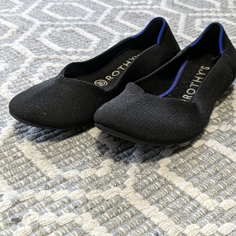 Black Rothy's Flats